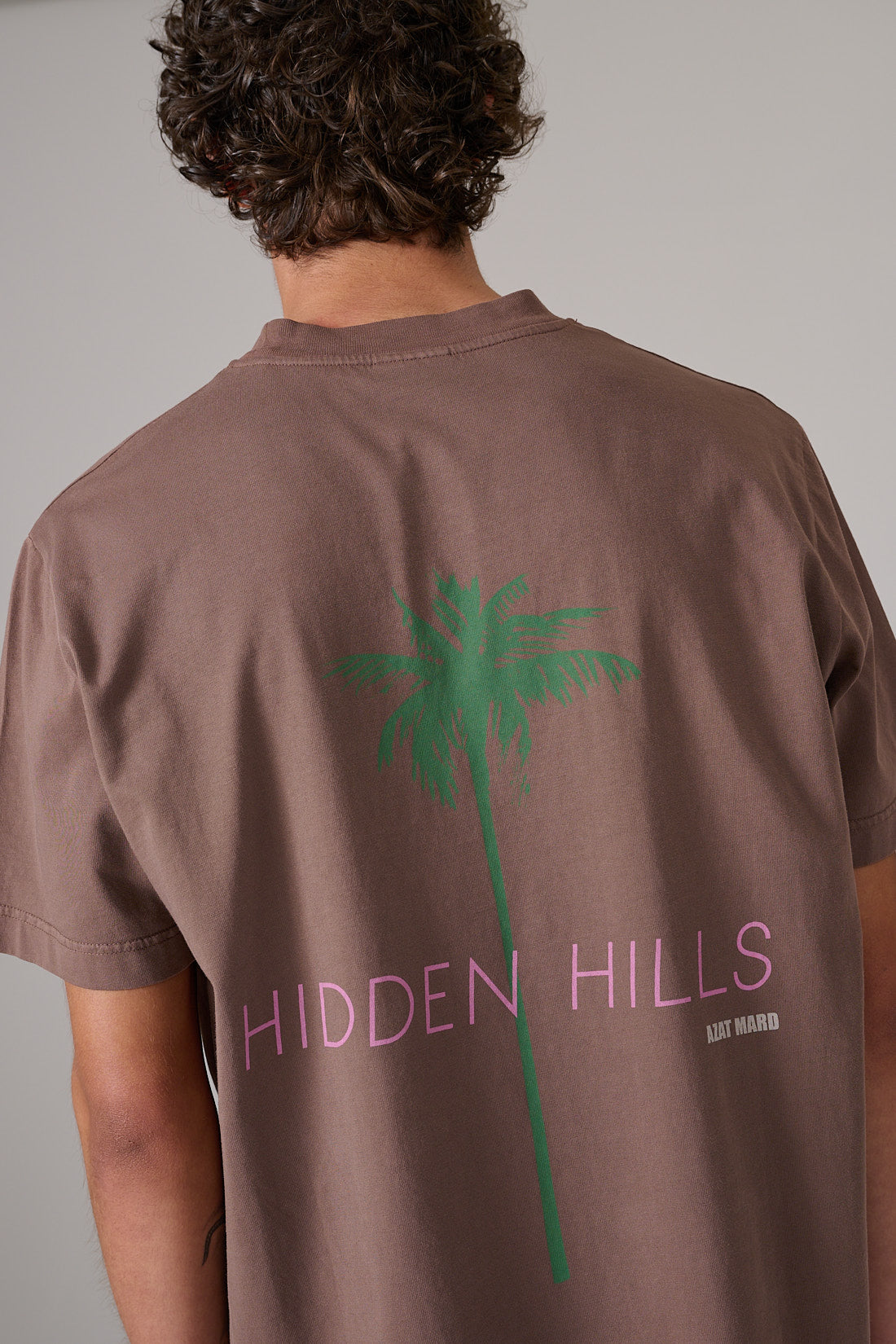 Hidden Hills շապիկ