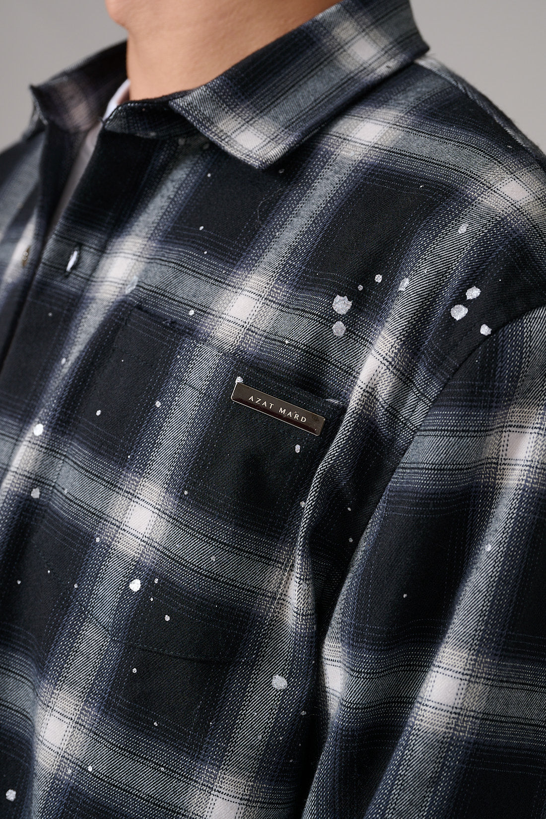 BLACK AND WHITE CHECK LOGO SHIRT