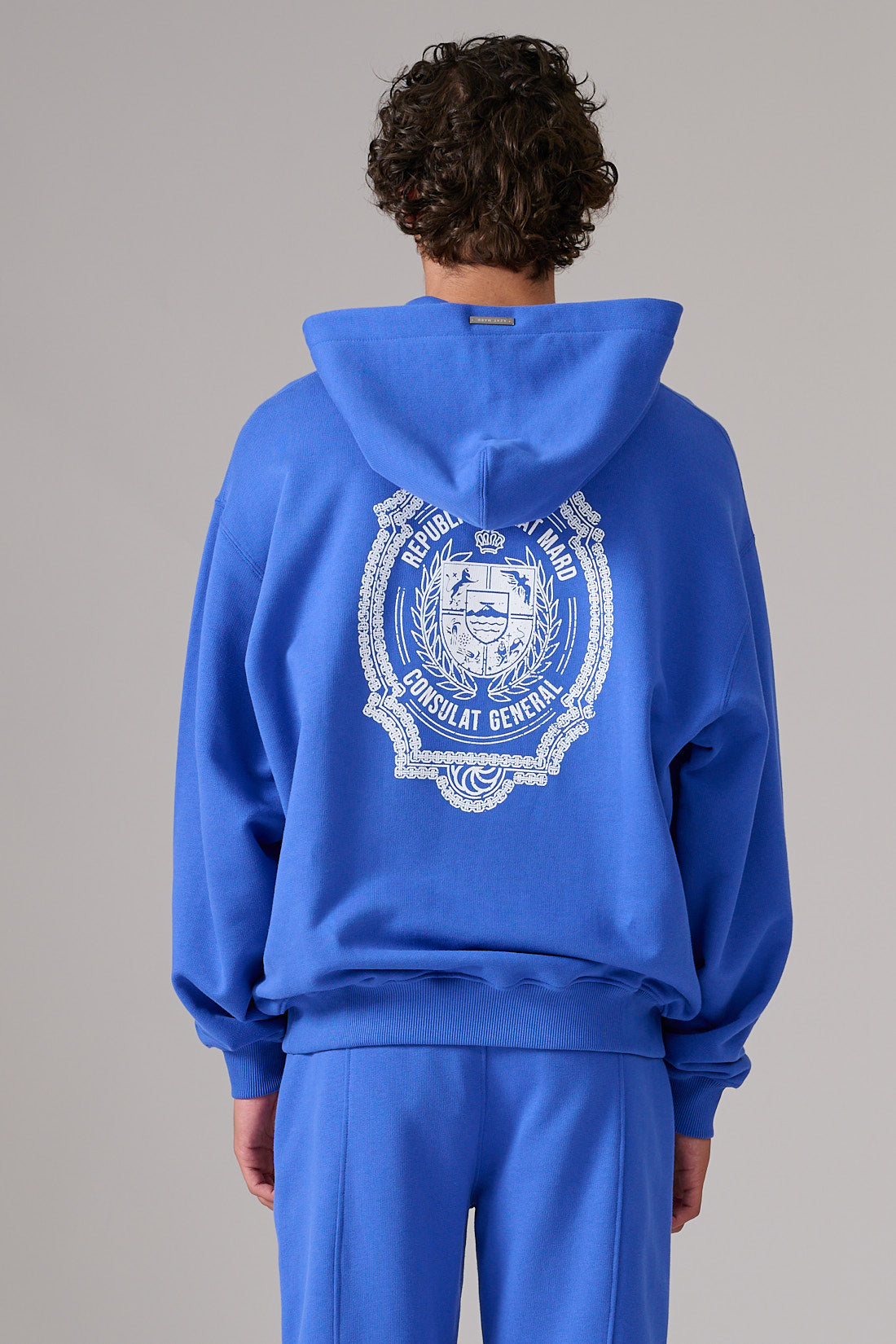 Կապույտ Զինանշանով Հուդի